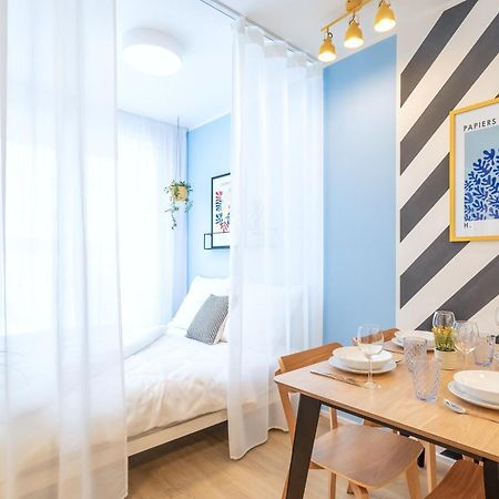 Yellow Apartment - Balcony, Free Parking, By Gravity Prag Exteriör bild