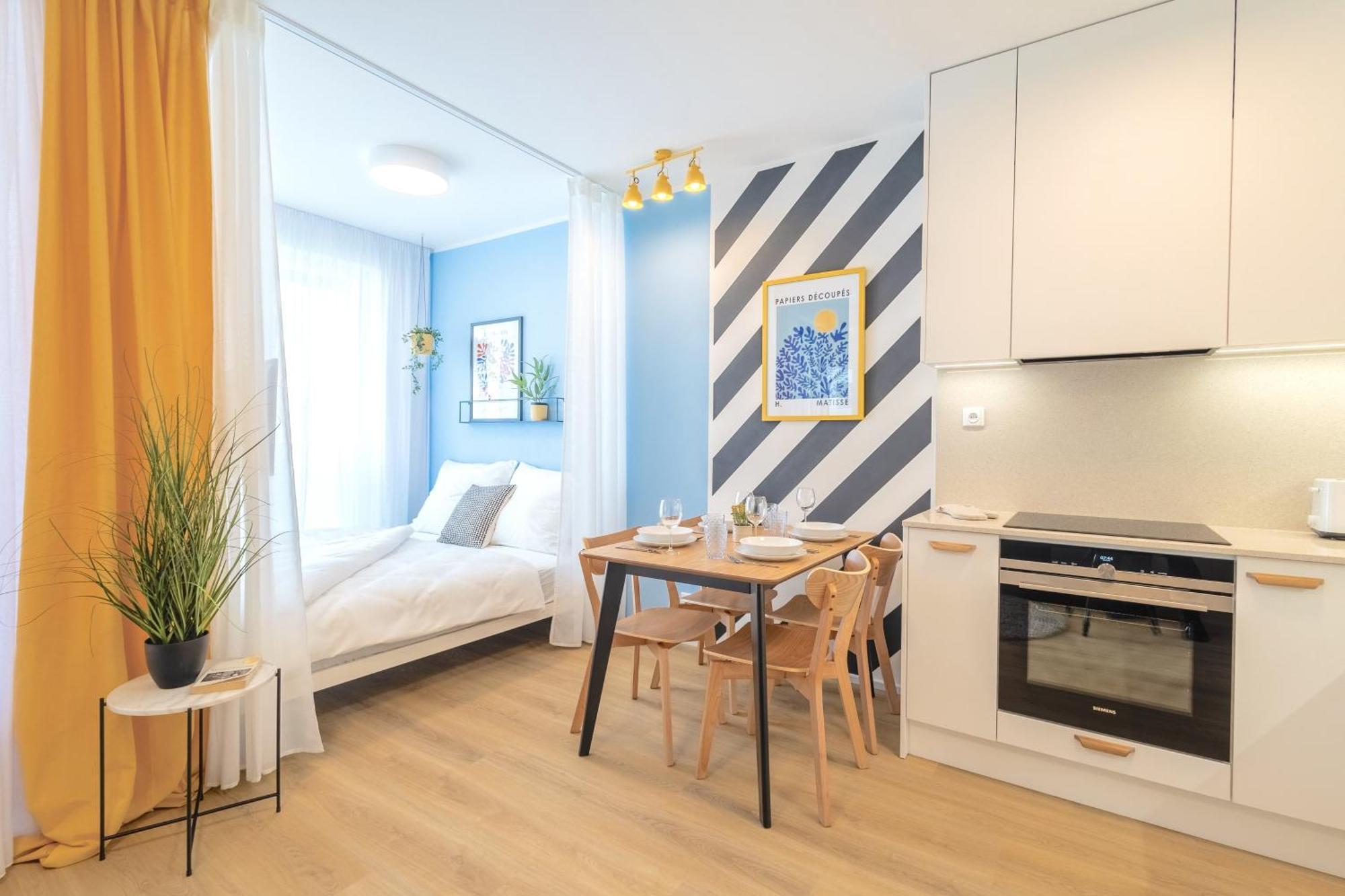 Yellow Apartment - Balcony, Free Parking, By Gravity Prag Exteriör bild