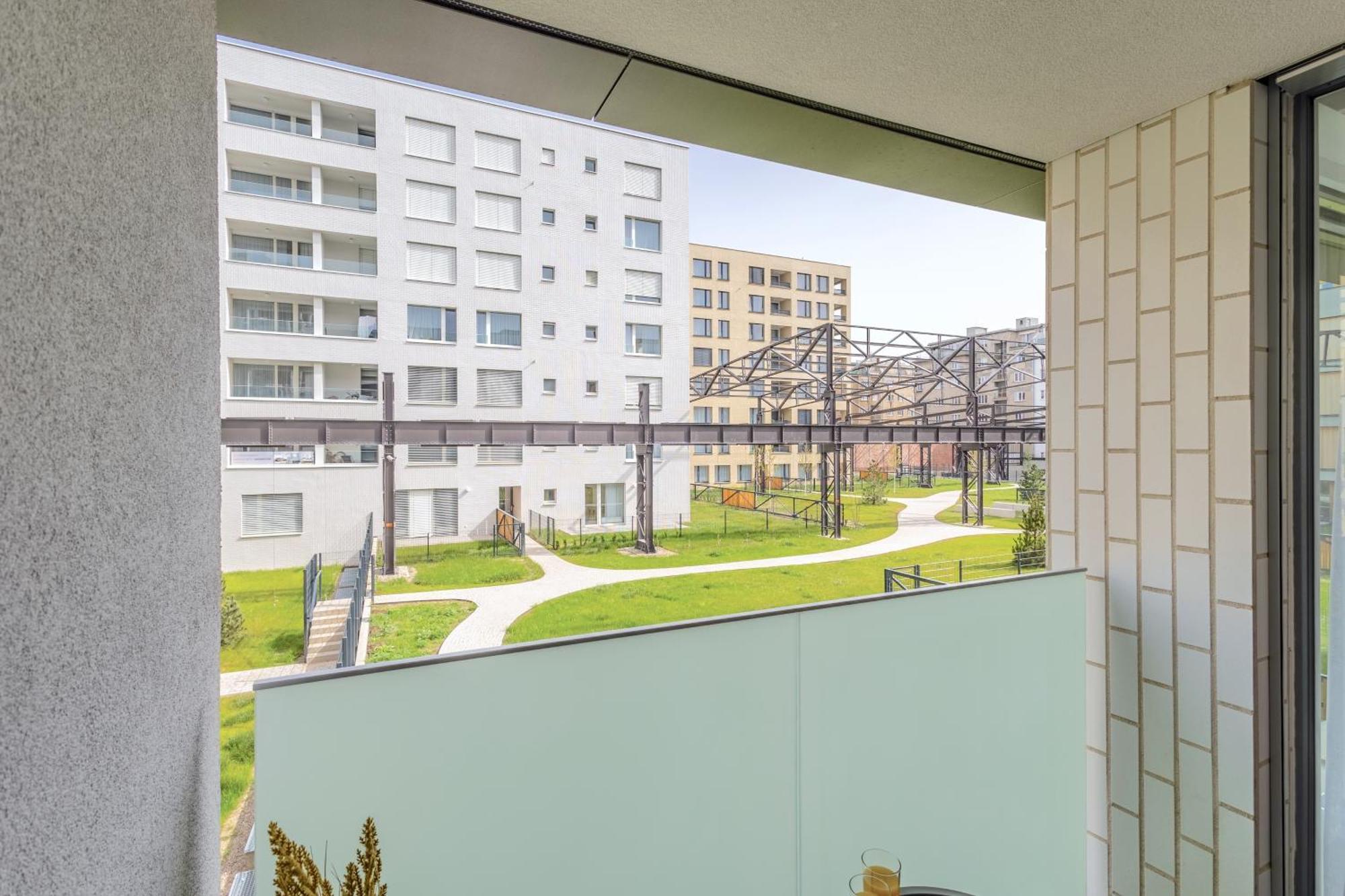 Yellow Apartment - Balcony, Free Parking, By Gravity Prag Exteriör bild
