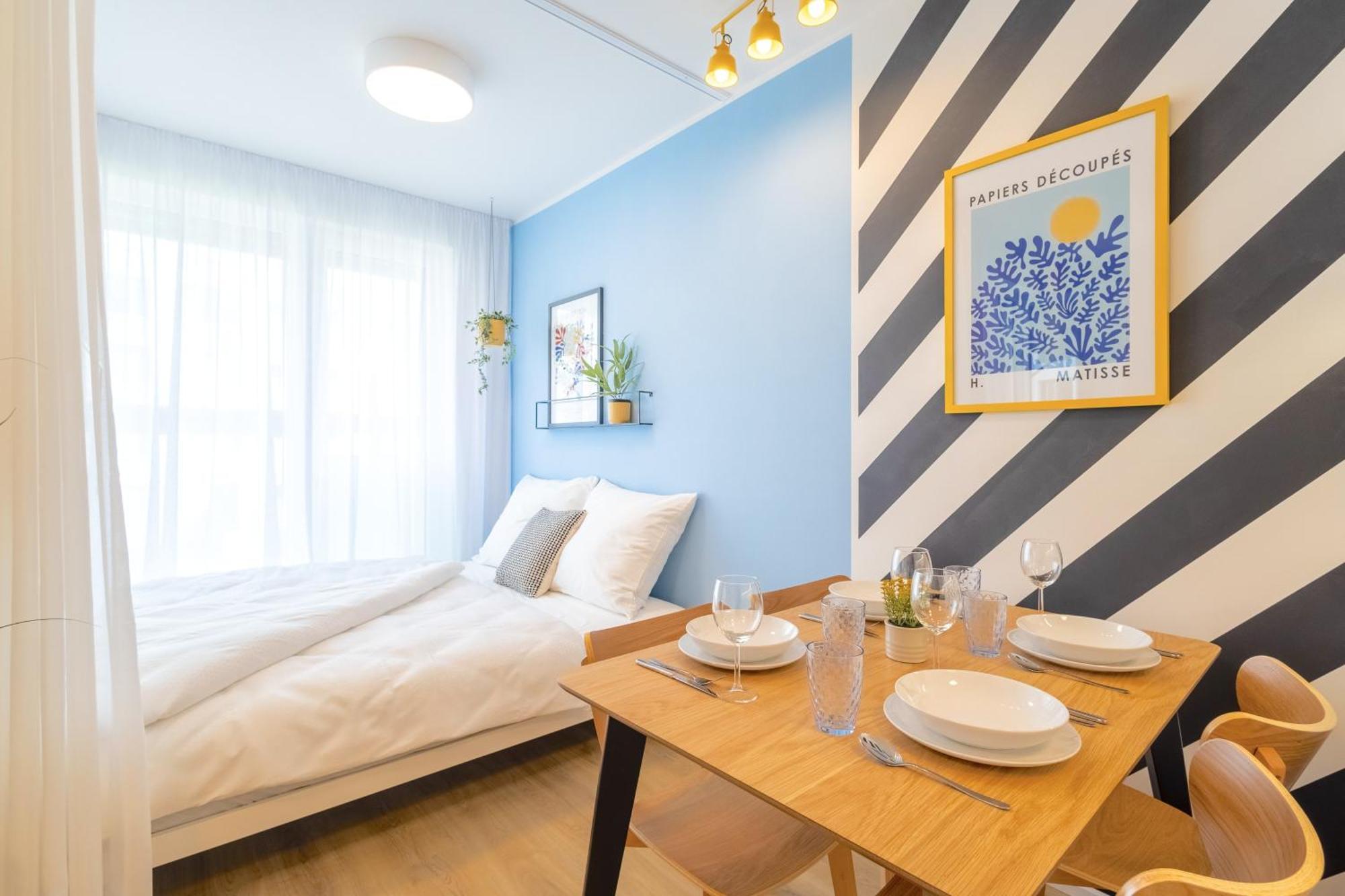Yellow Apartment - Balcony, Free Parking, By Gravity Prag Exteriör bild